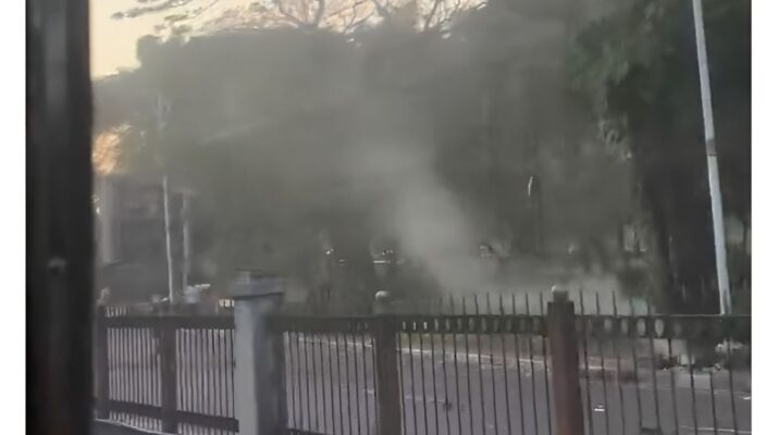 KRL Tanah Abang-Palmerah Kembali Beroperasi, Suasana Pascademo Masih Tegang