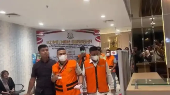Kejati Riau Tahan Delapan Tersangka Dugaan Korupsi Dana Participating Interest 10 Persen PHR